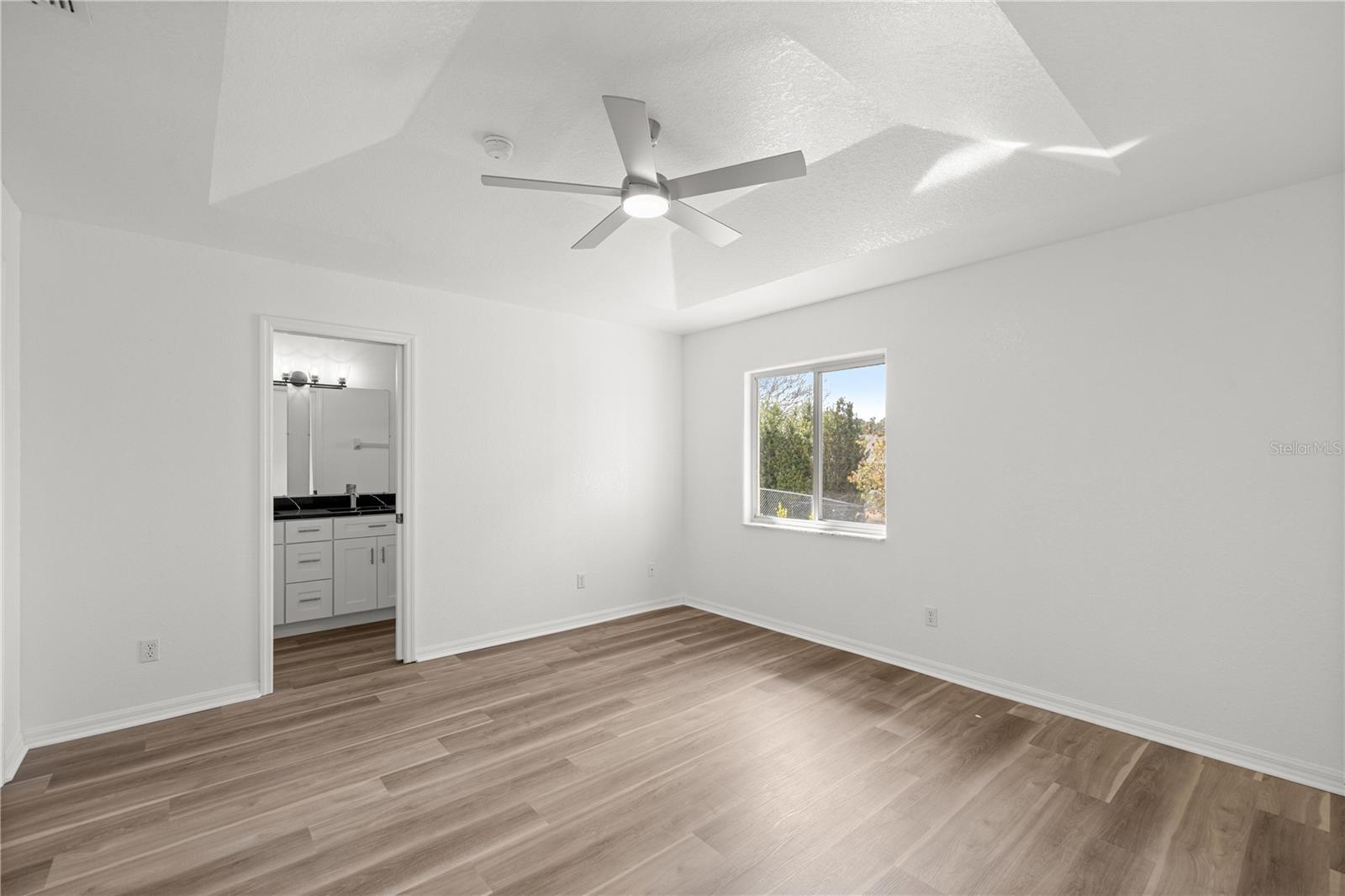 Image 8 of 25 For 9920 63rd Court