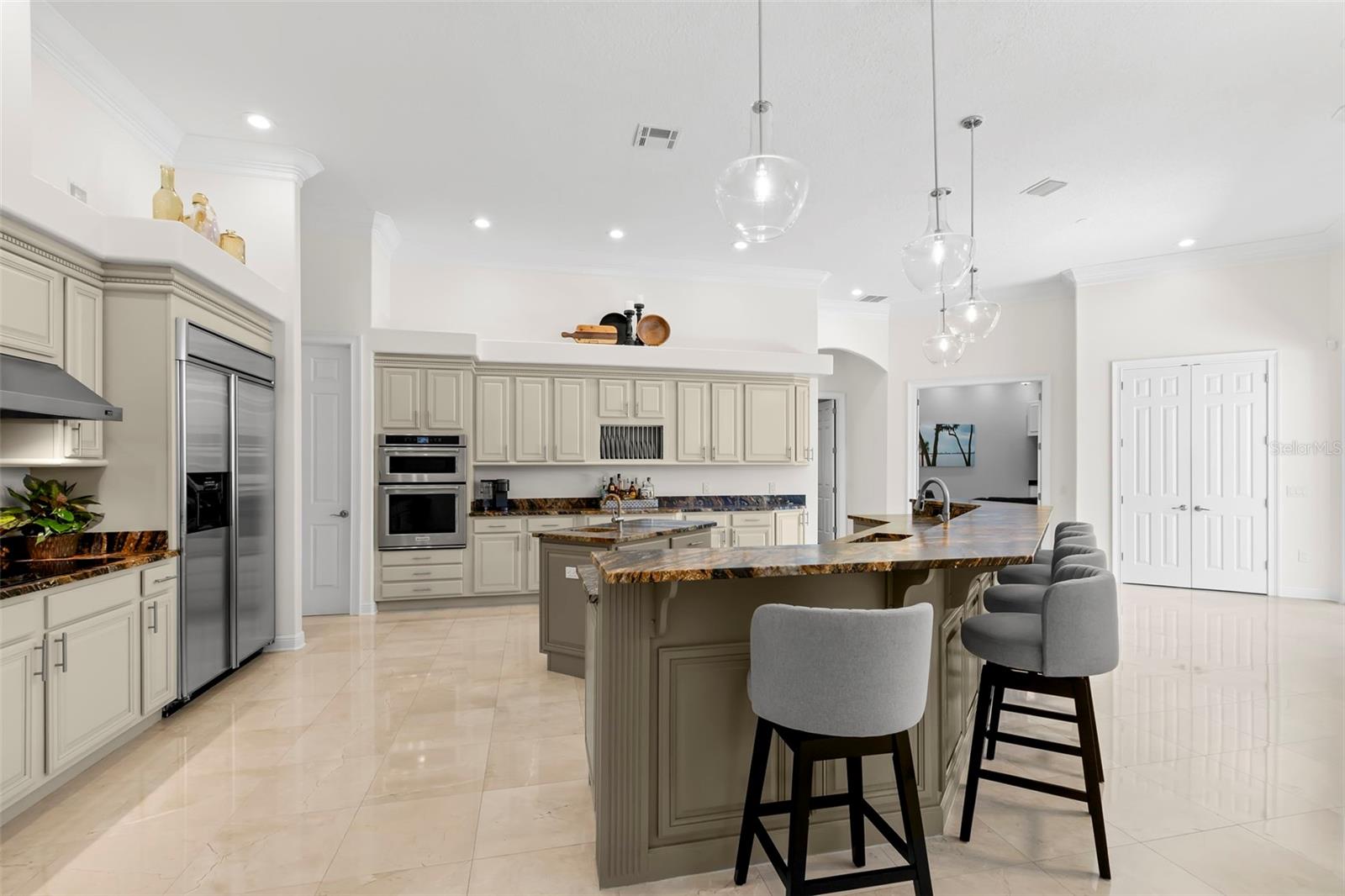 Image 15 of 94 For 5264 61st Avenue S