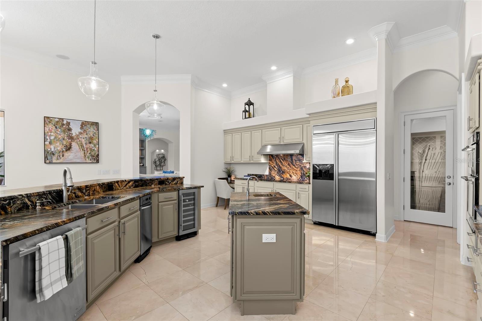 Image 16 of 94 For 5264 61st Avenue S