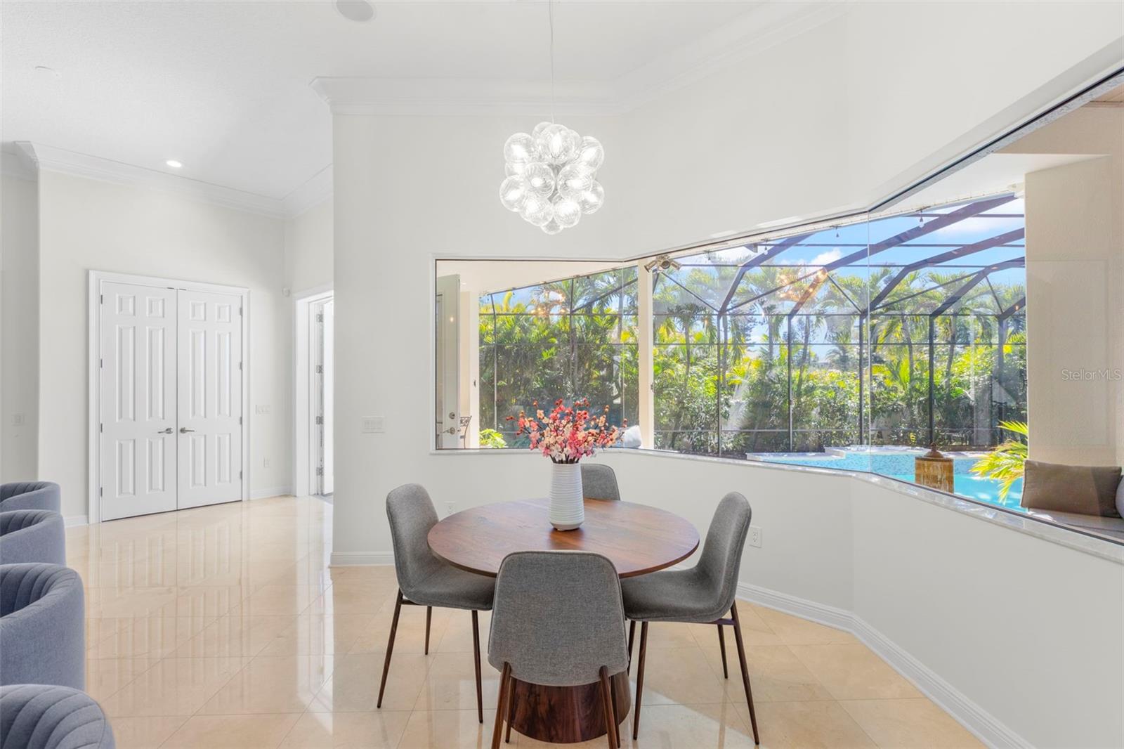 Image 23 of 94 For 5264 61st Avenue S