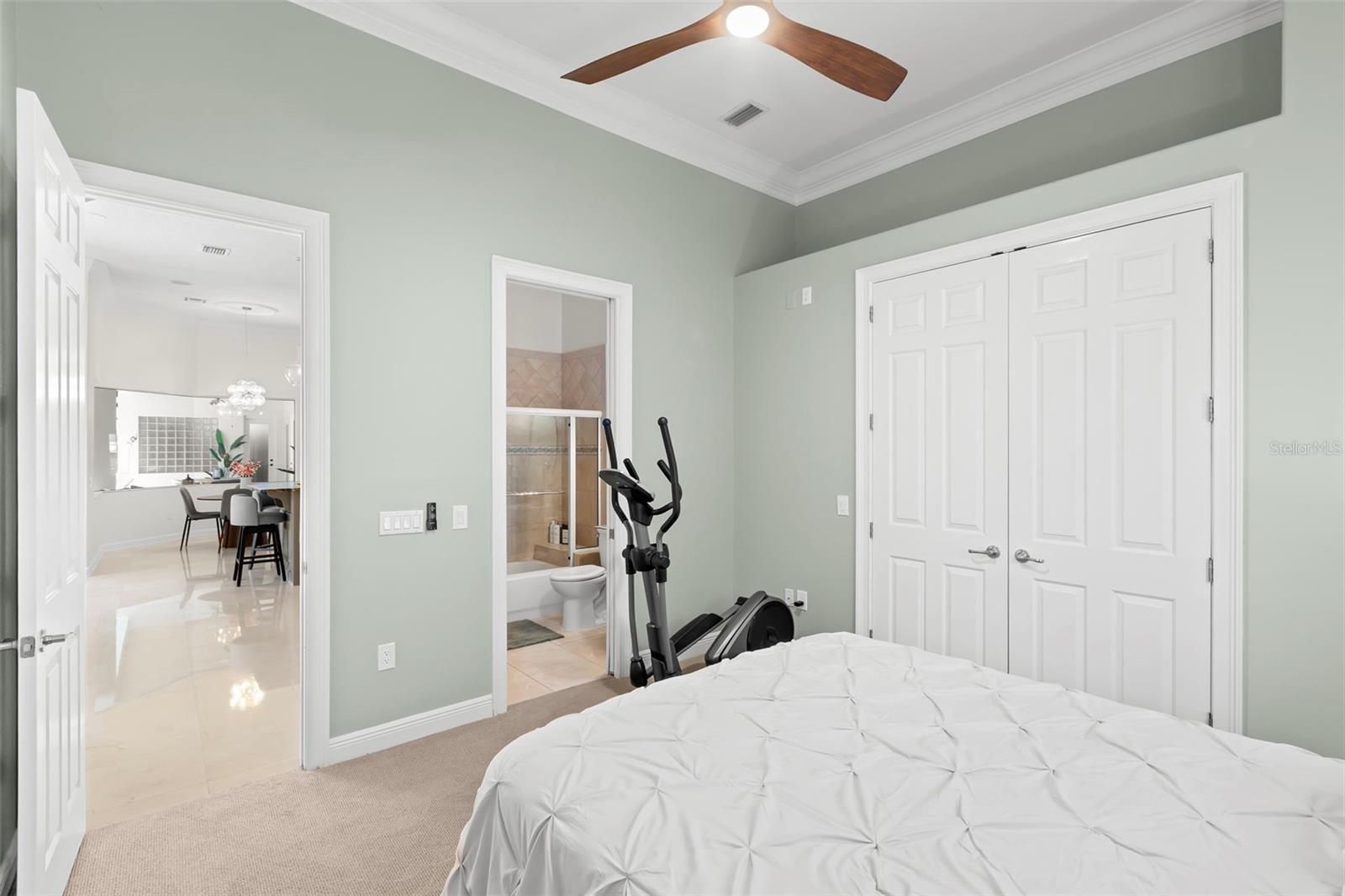 Image 64 of 94 For 5264 61st Avenue S