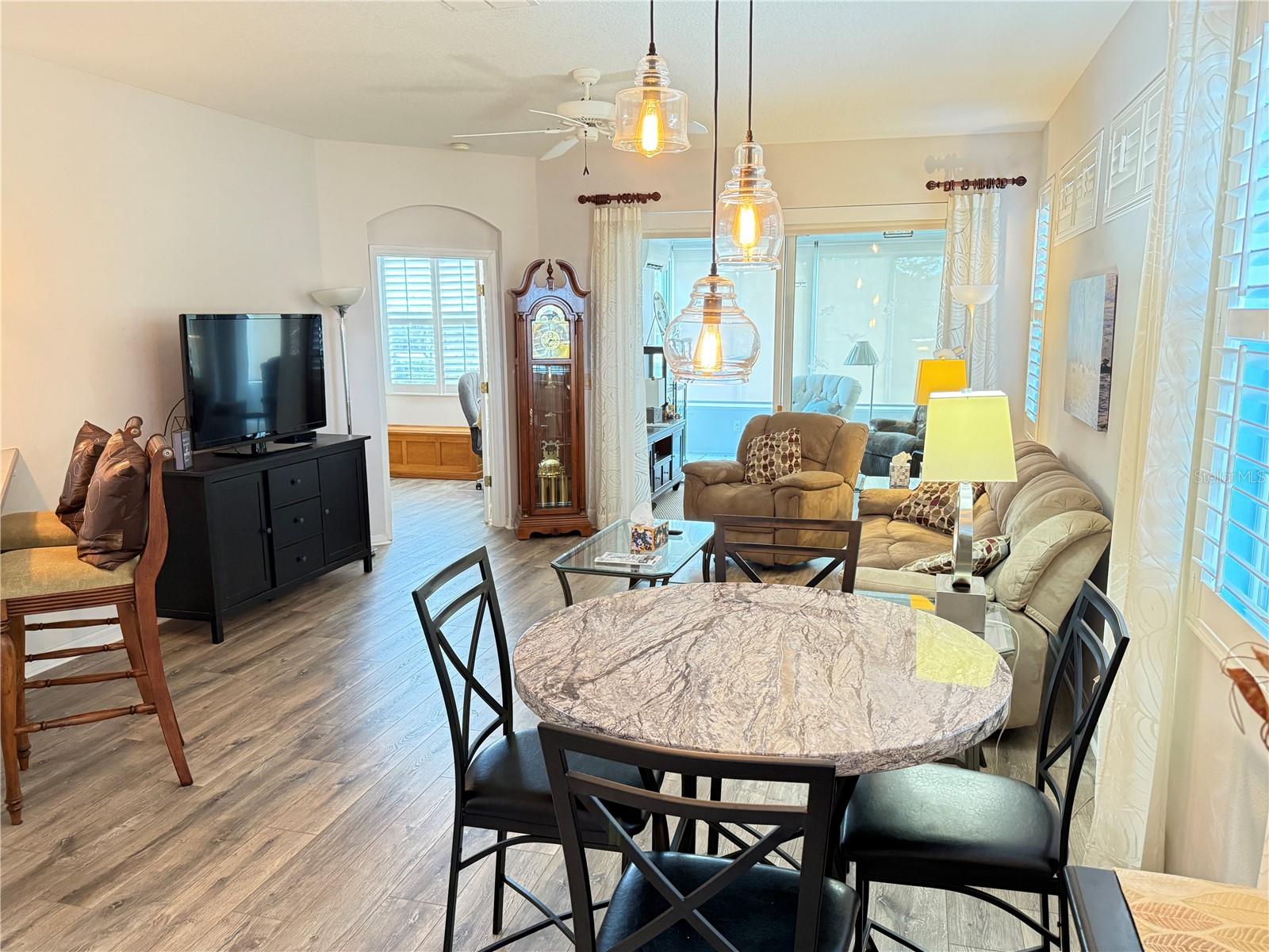 Image 10 of 51 For 2052 Inverness Greens Drive