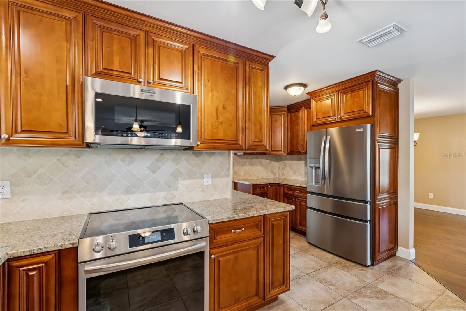 Image 11 of 51 For 3106 Lake Ellen Drive