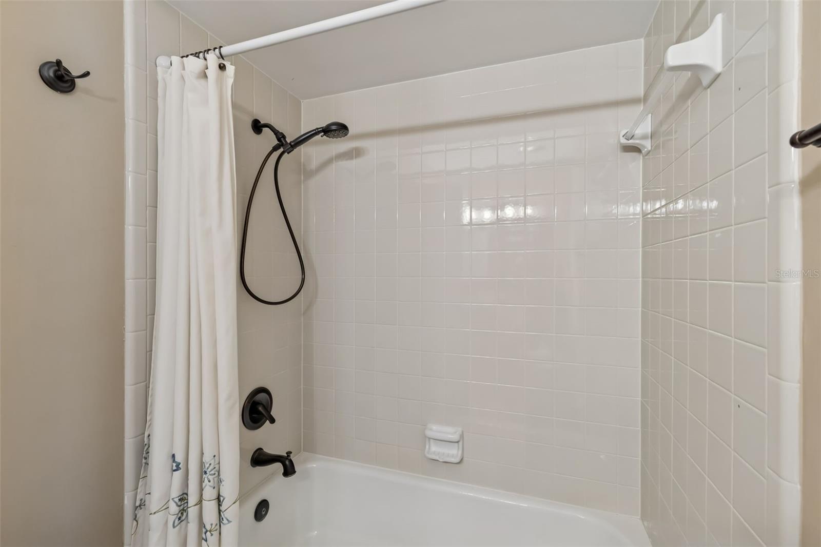 Image 27 of 51 For 3106 Lake Ellen Drive