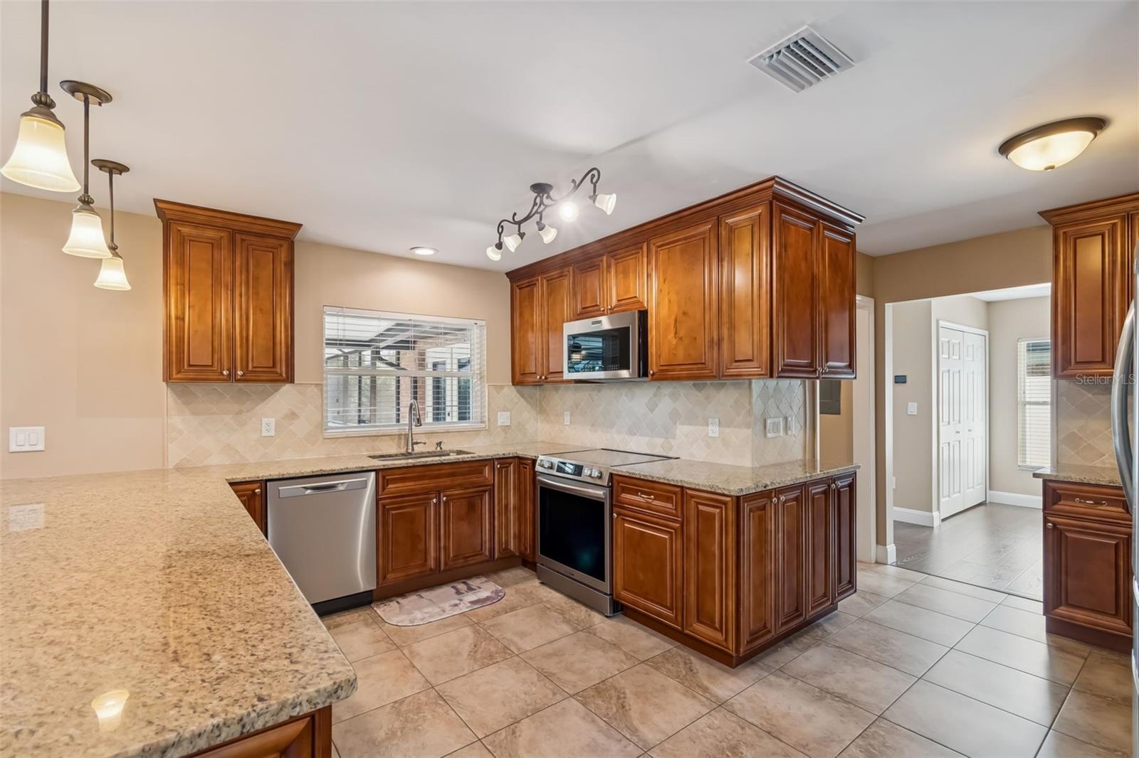 Image 9 of 51 For 3106 Lake Ellen Drive