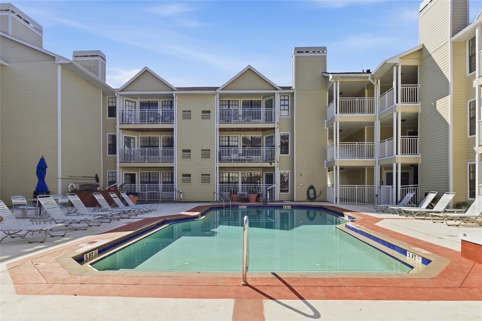 Image 18 of 19 For 1000 Horatio Street 218