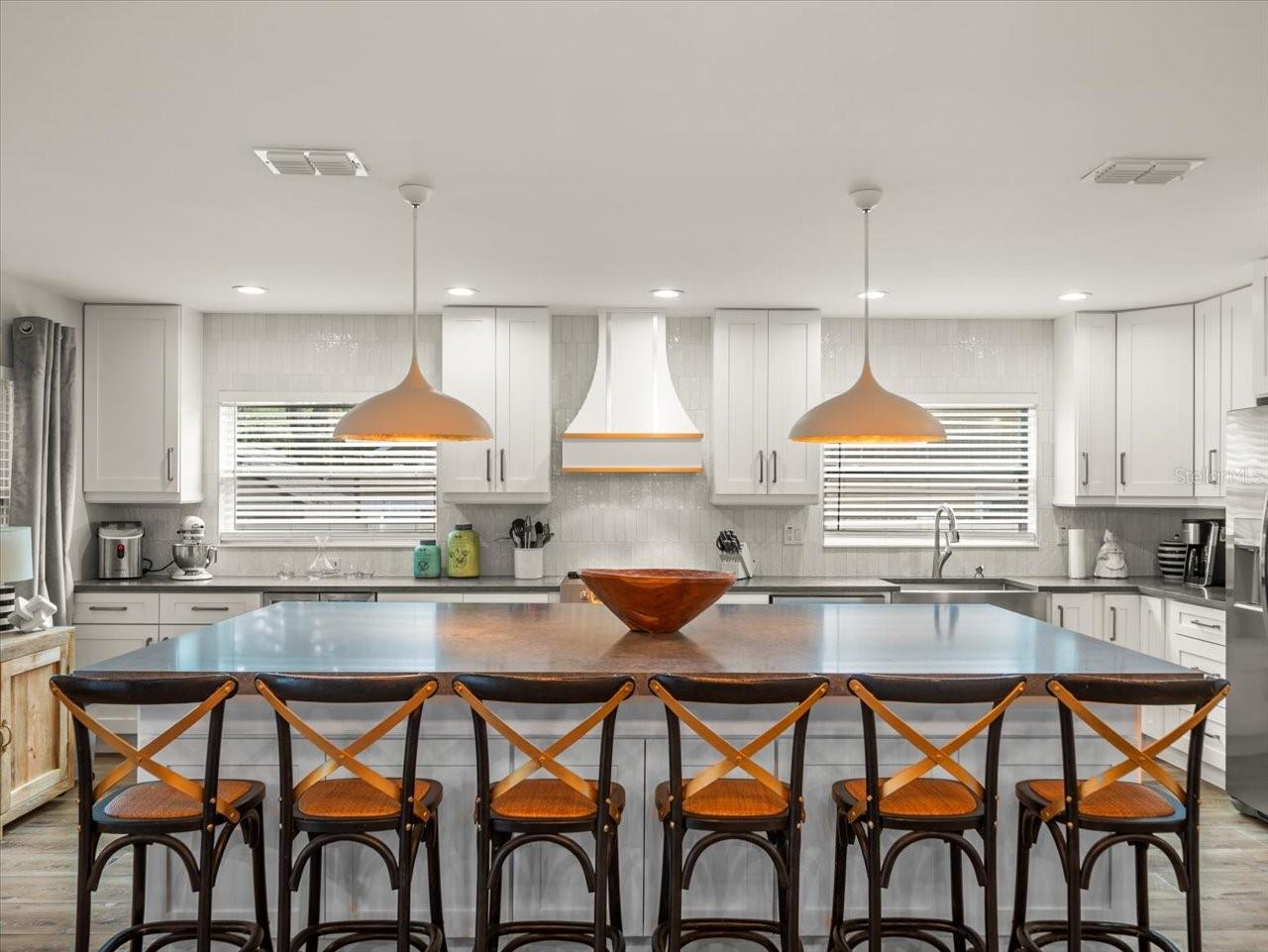 Image 21 of 48 For 4710 Tambay Avenue