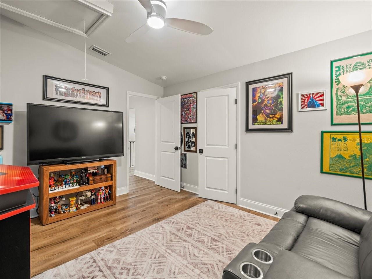 Image 29 of 48 For 4710 Tambay Avenue