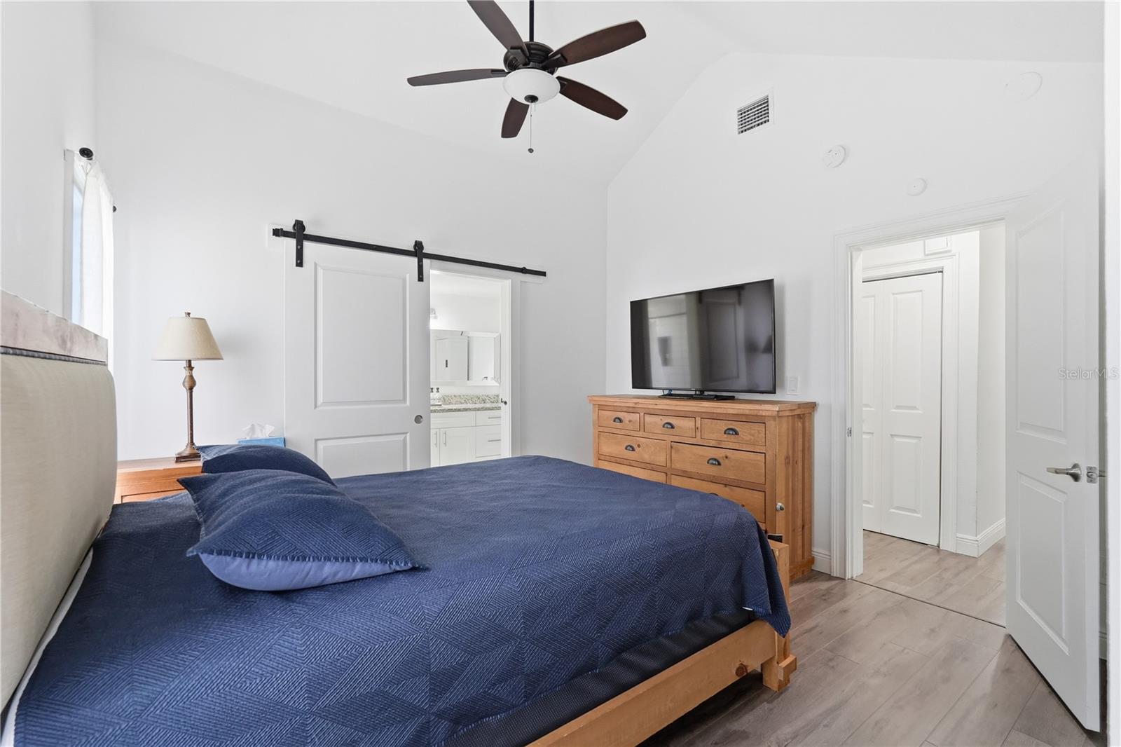 Image 12 of 26 For 4339 58th Avenue N