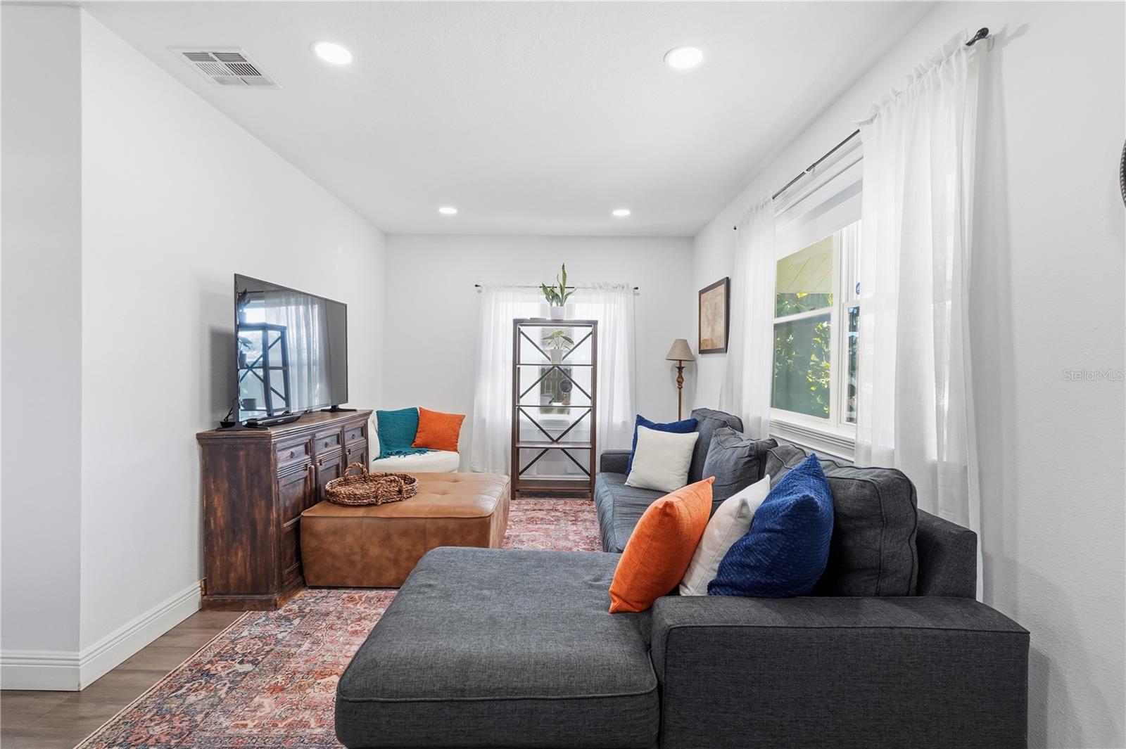 Image 4 of 26 For 4339 58th Avenue N