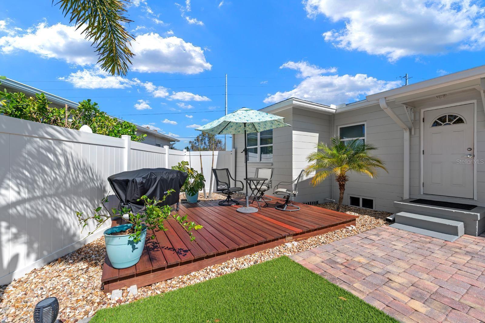 Image 21 of 26 For 2990 37th Street N