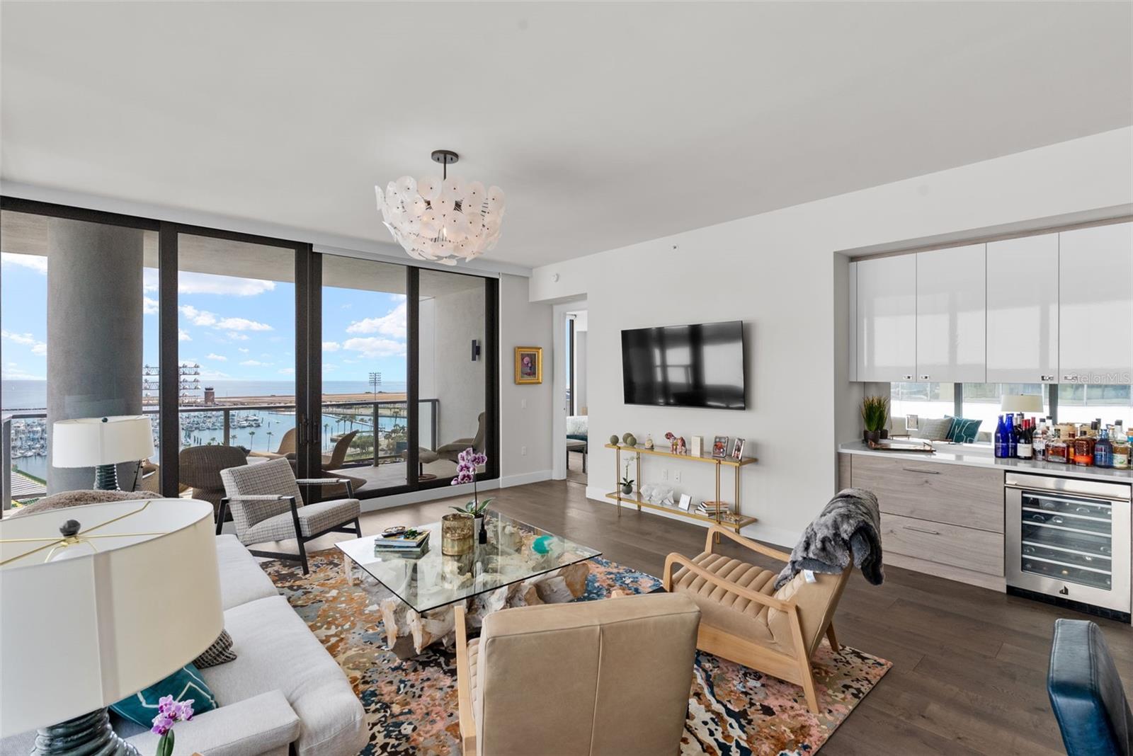 Image 13 of 66 For 301 1st. St. S 1103