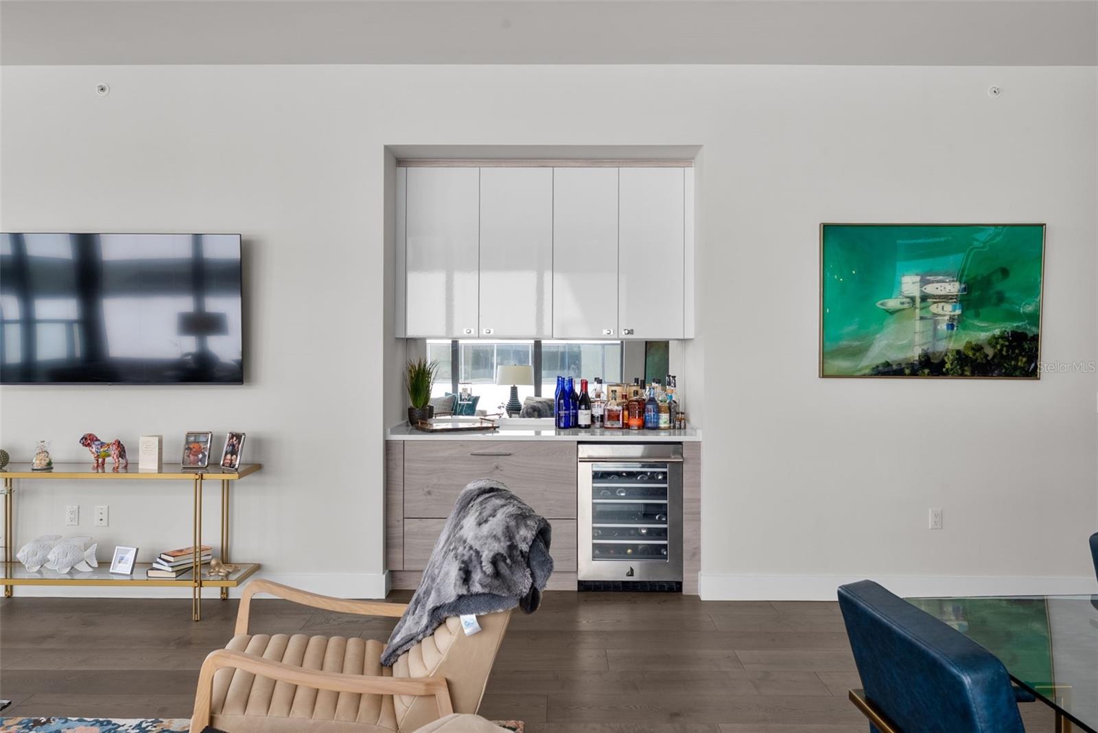 Image 14 of 66 For 301 1st. St. S 1103