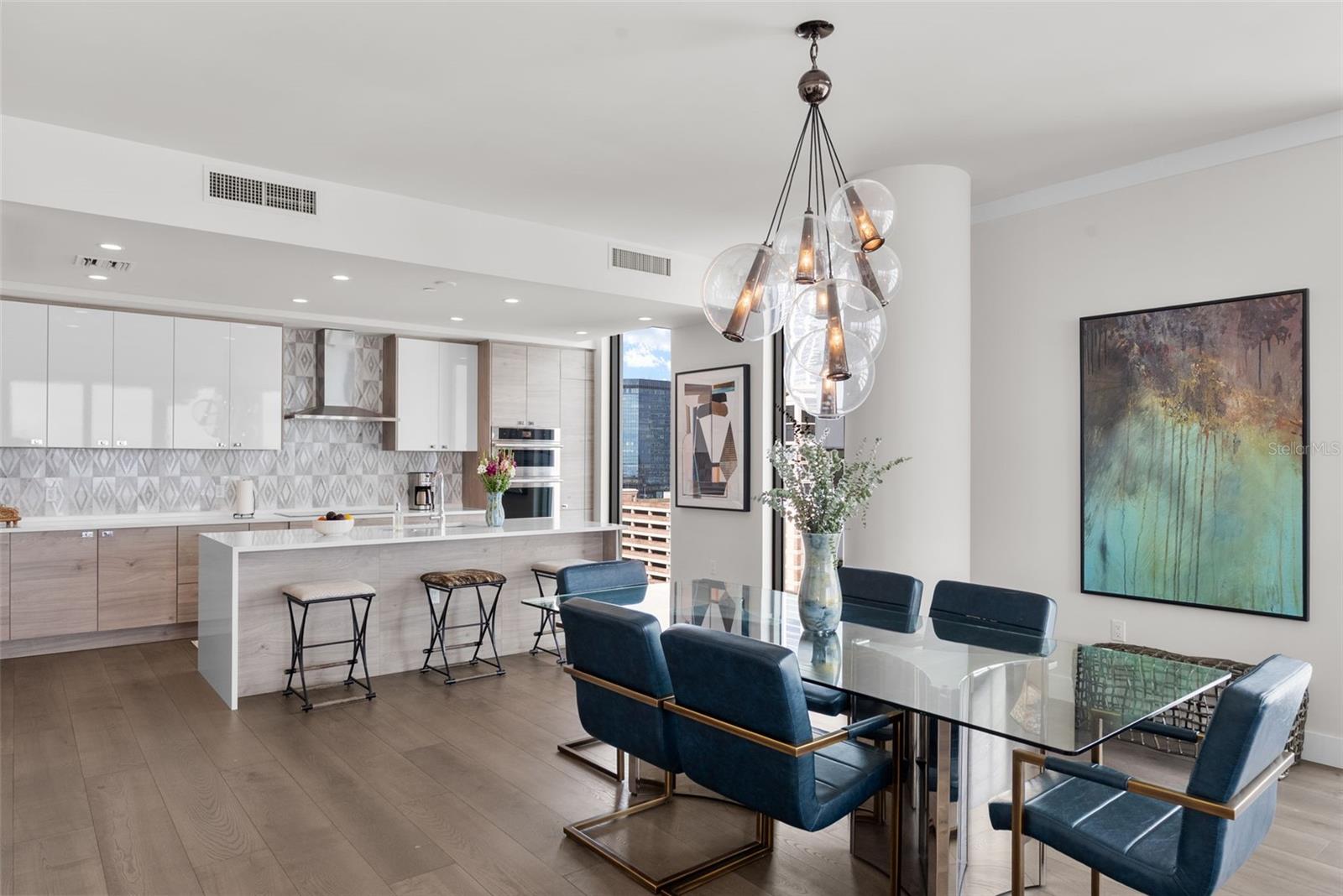 Image 15 of 66 For 301 1st. St. S 1103