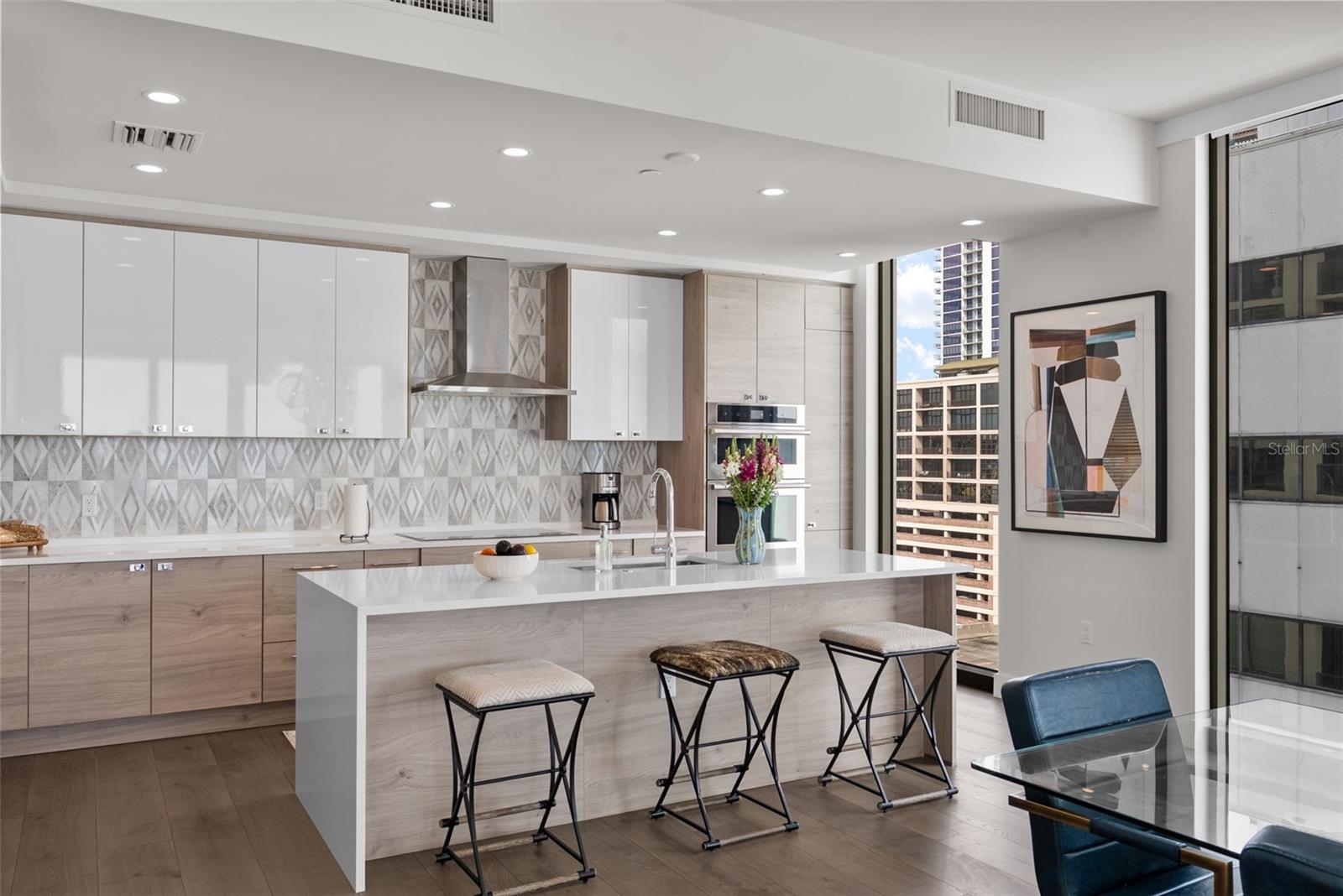 Image 16 of 66 For 301 1st. St. S 1103