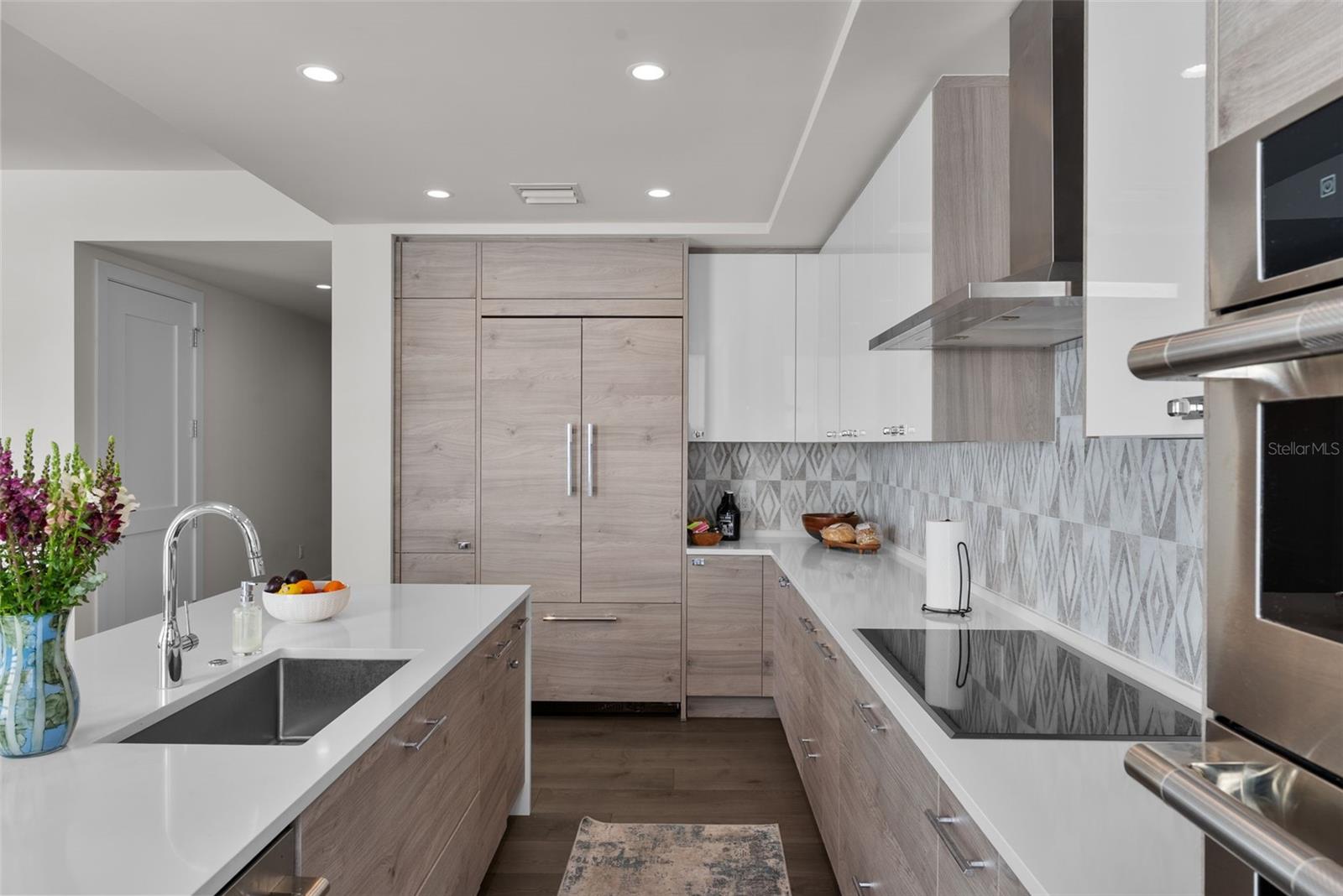 Image 18 of 66 For 301 1st. St. S 1103