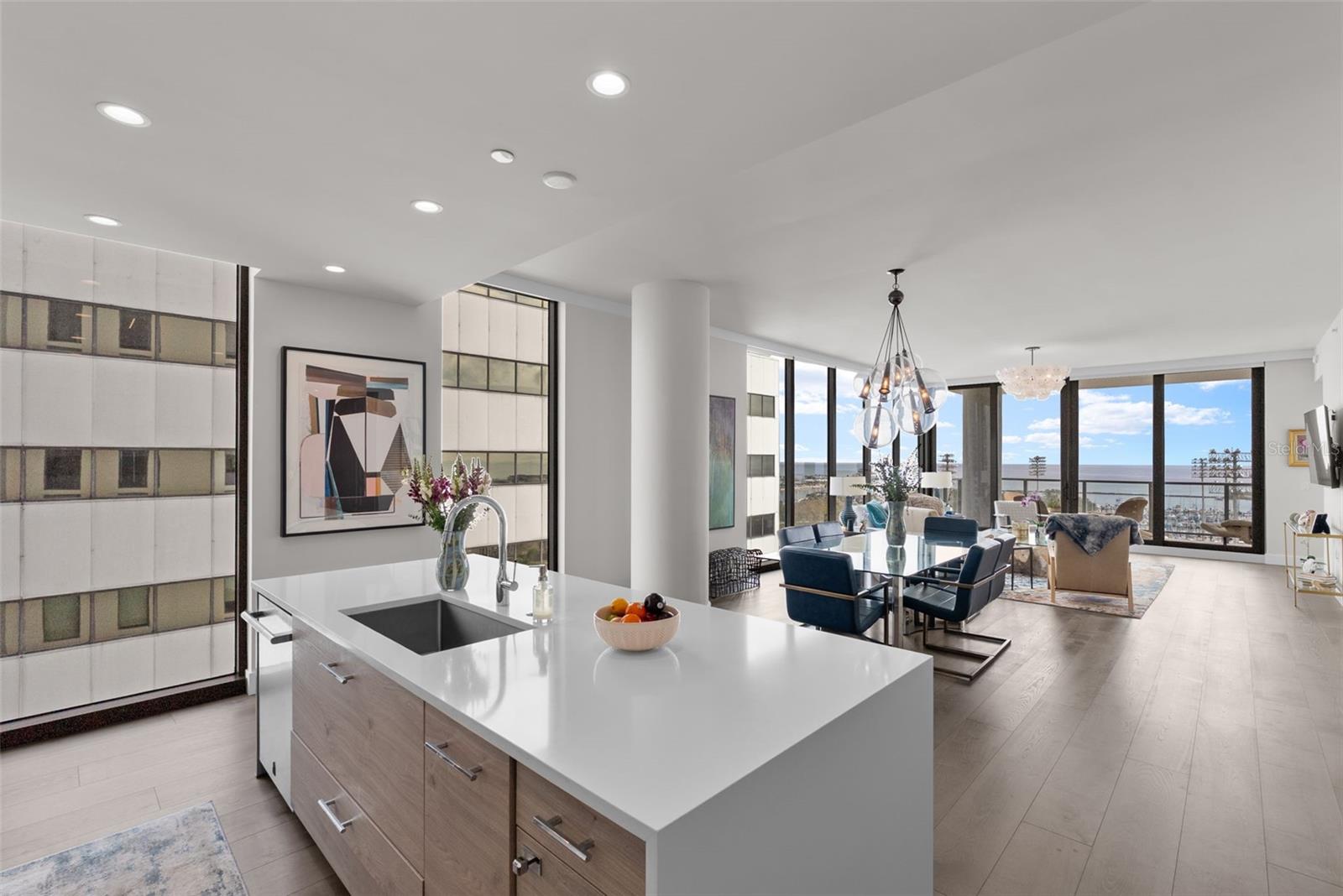 Image 19 of 66 For 301 1st. St. S 1103