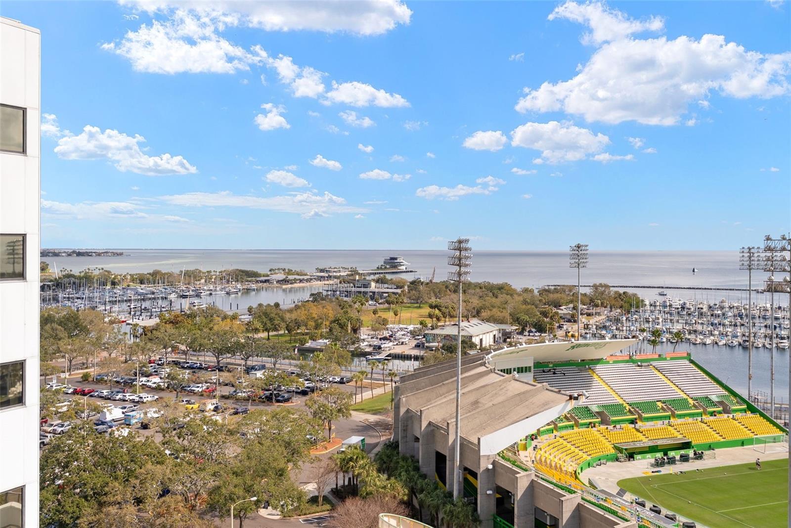 Image 40 of 66 For 301 1st. St. S 1103