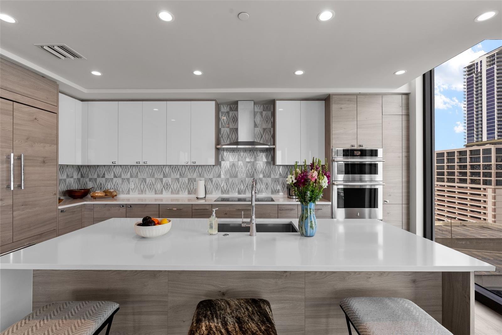 Image 5 of 66 For 301 1st. St. S 1103