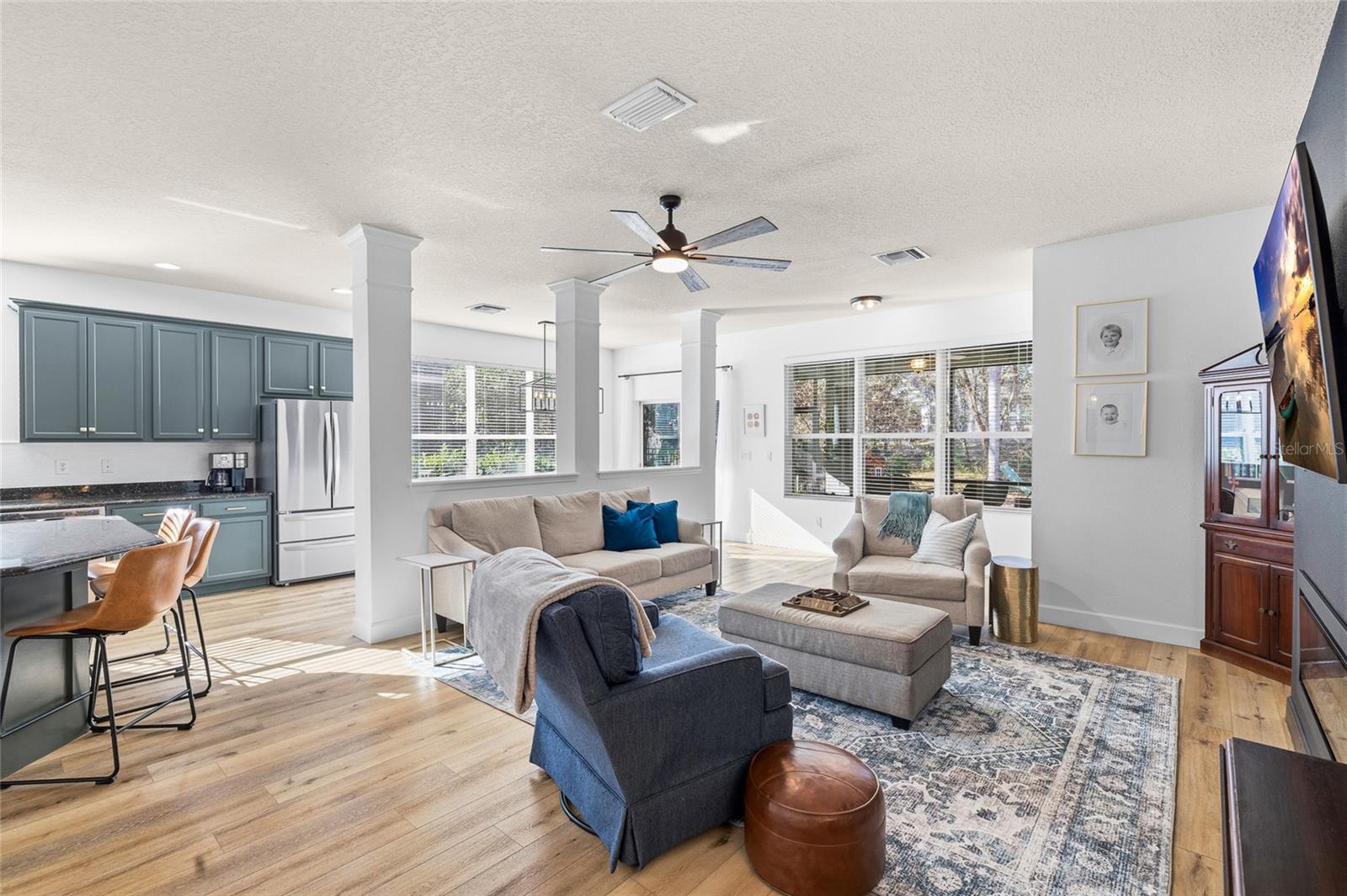 Image 12 of 72 For 15814 Starling Water Drive