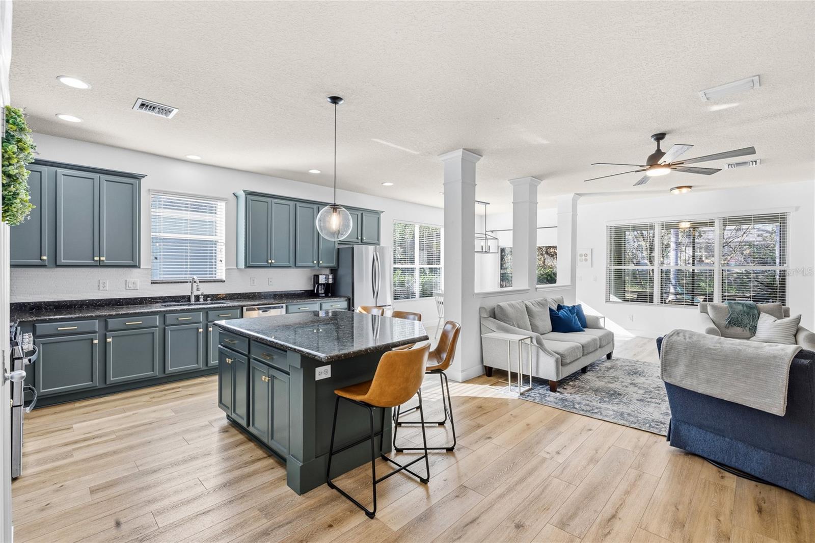 Image 15 of 72 For 15814 Starling Water Drive