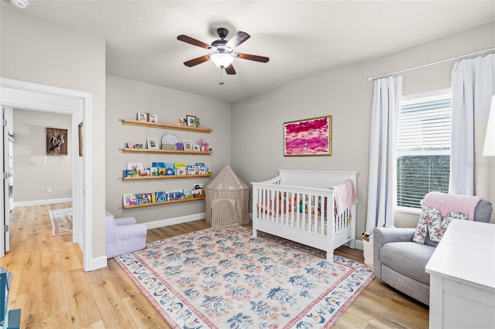 Image 28 of 72 For 15814 Starling Water Drive