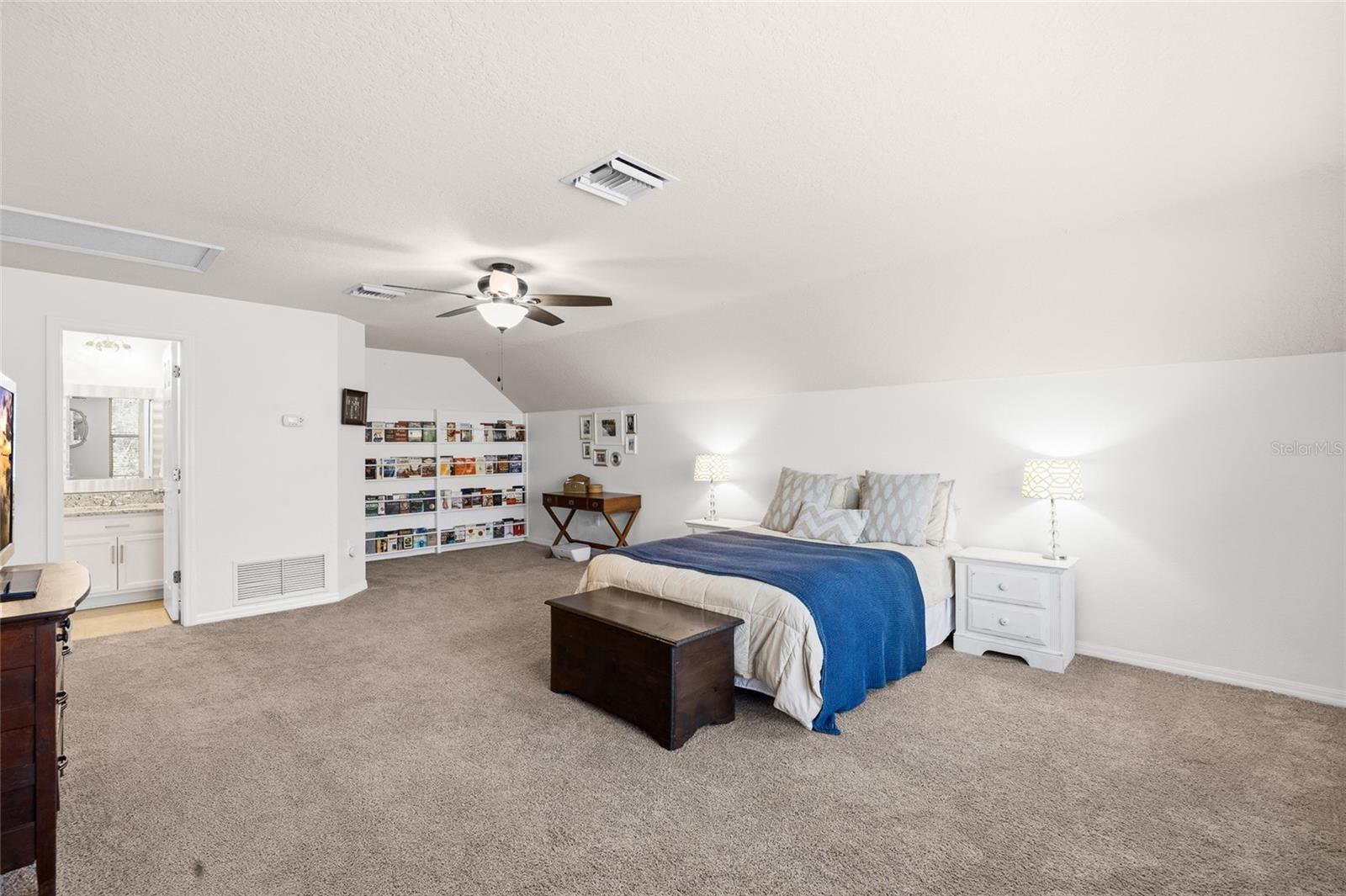 Image 34 of 72 For 15814 Starling Water Drive