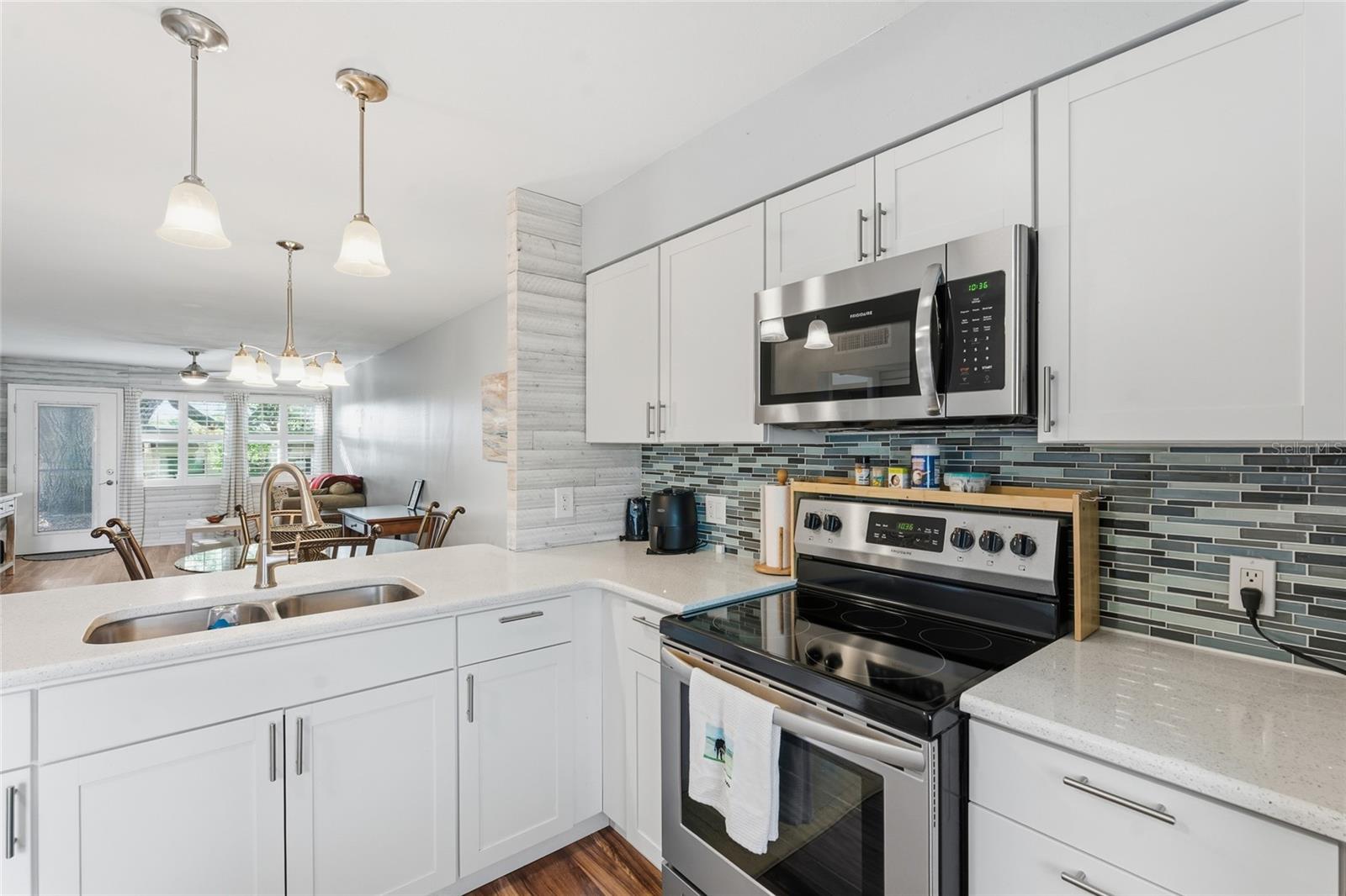 Image 10 of 40 For 2935 Feather Drive 65-d