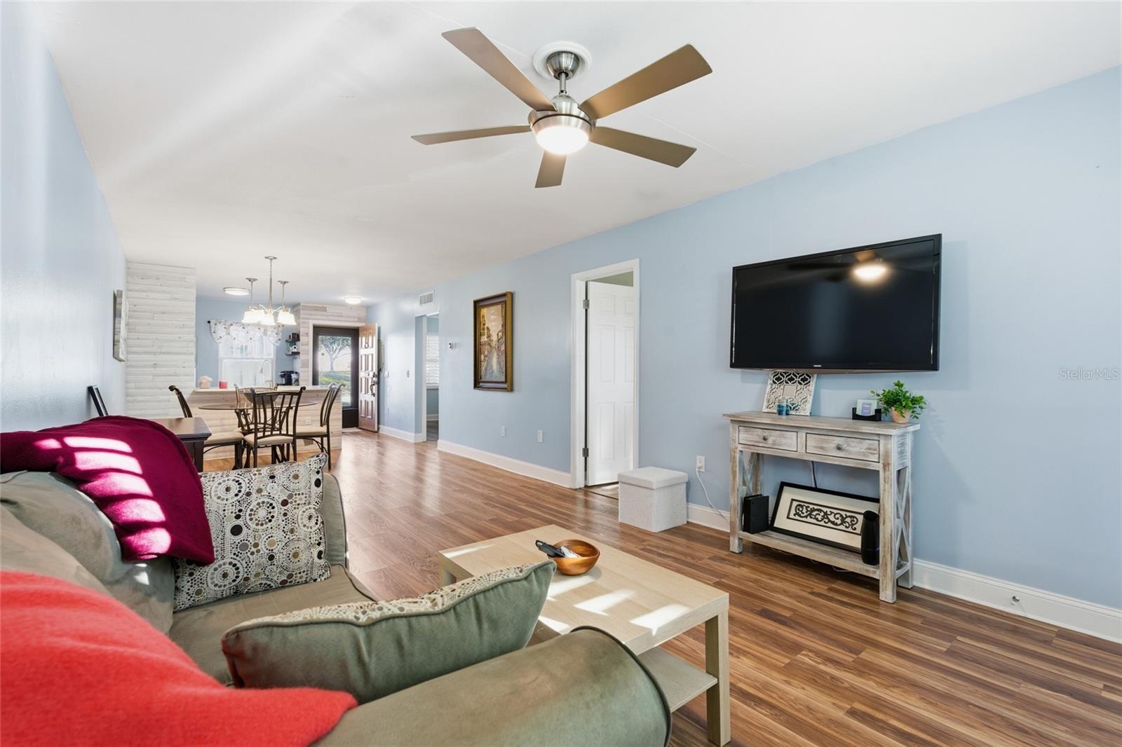 Image 6 of 40 For 2935 Feather Drive 65-d