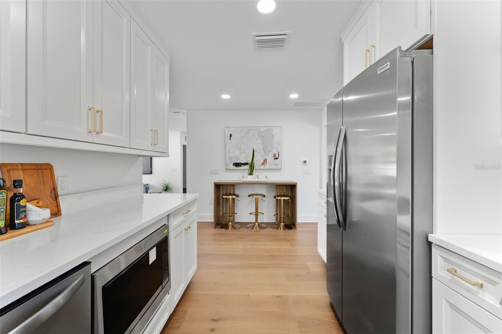 Image 13 of 37 For 3015 North B Street