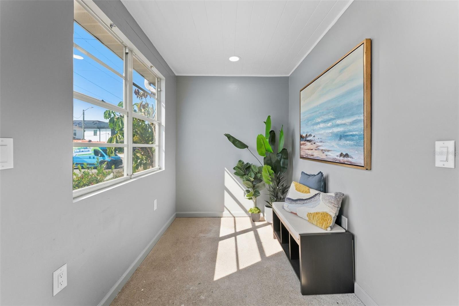 Image 3 of 37 For 3015 North B Street