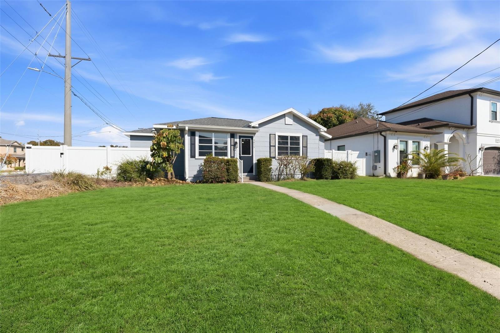 Image 37 of 37 For 3015 North B Street