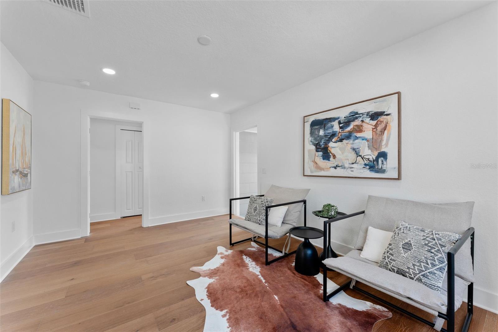 Image 7 of 37 For 3015 North B Street