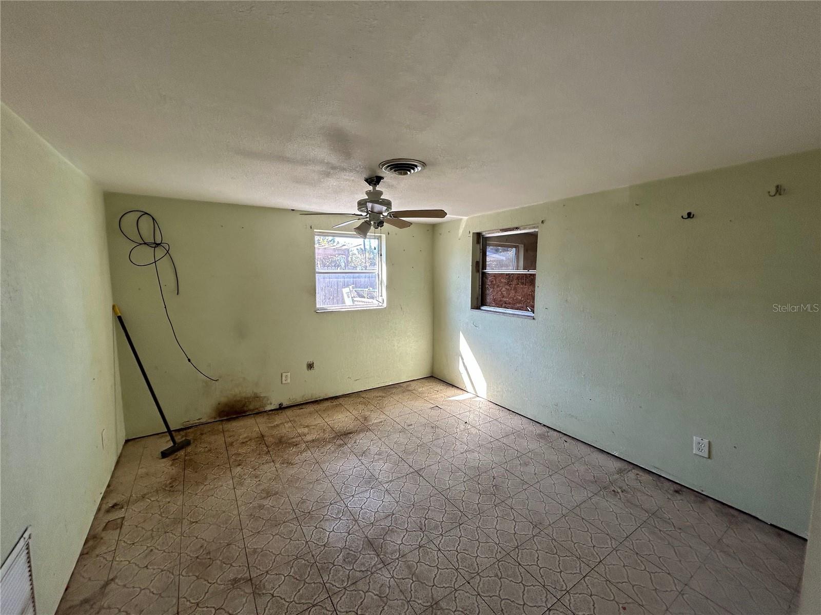 Image 11 of 28 For 8290 Osprey Road