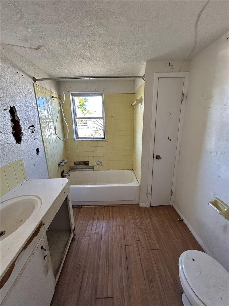 Image 14 of 28 For 8290 Osprey Road