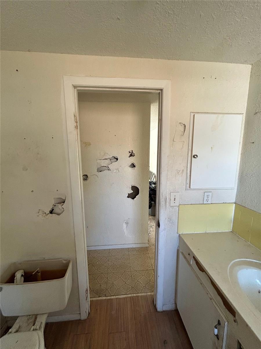 Image 15 of 28 For 8290 Osprey Road