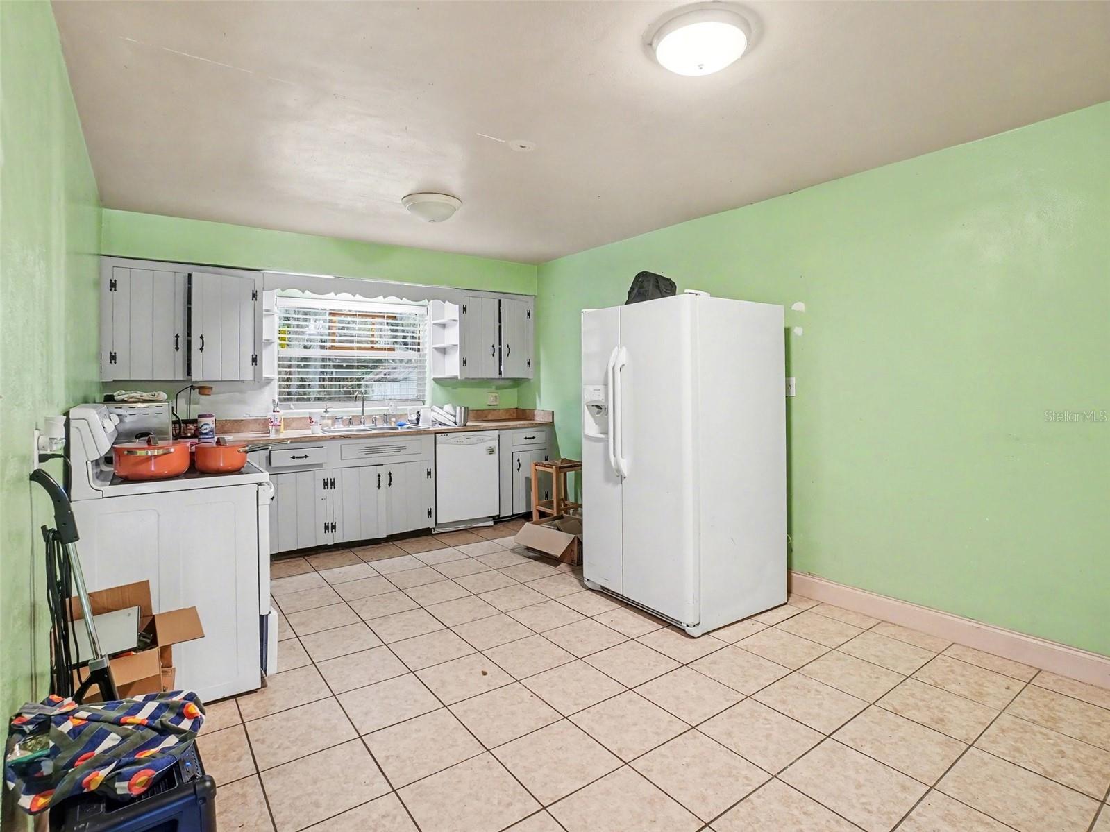 Image 5 of 19 For 1510 Altaloma Avenue