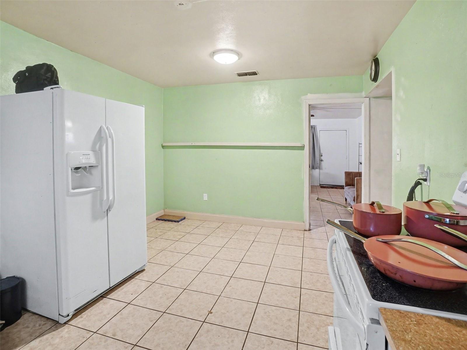 Image 6 of 19 For 1510 Altaloma Avenue