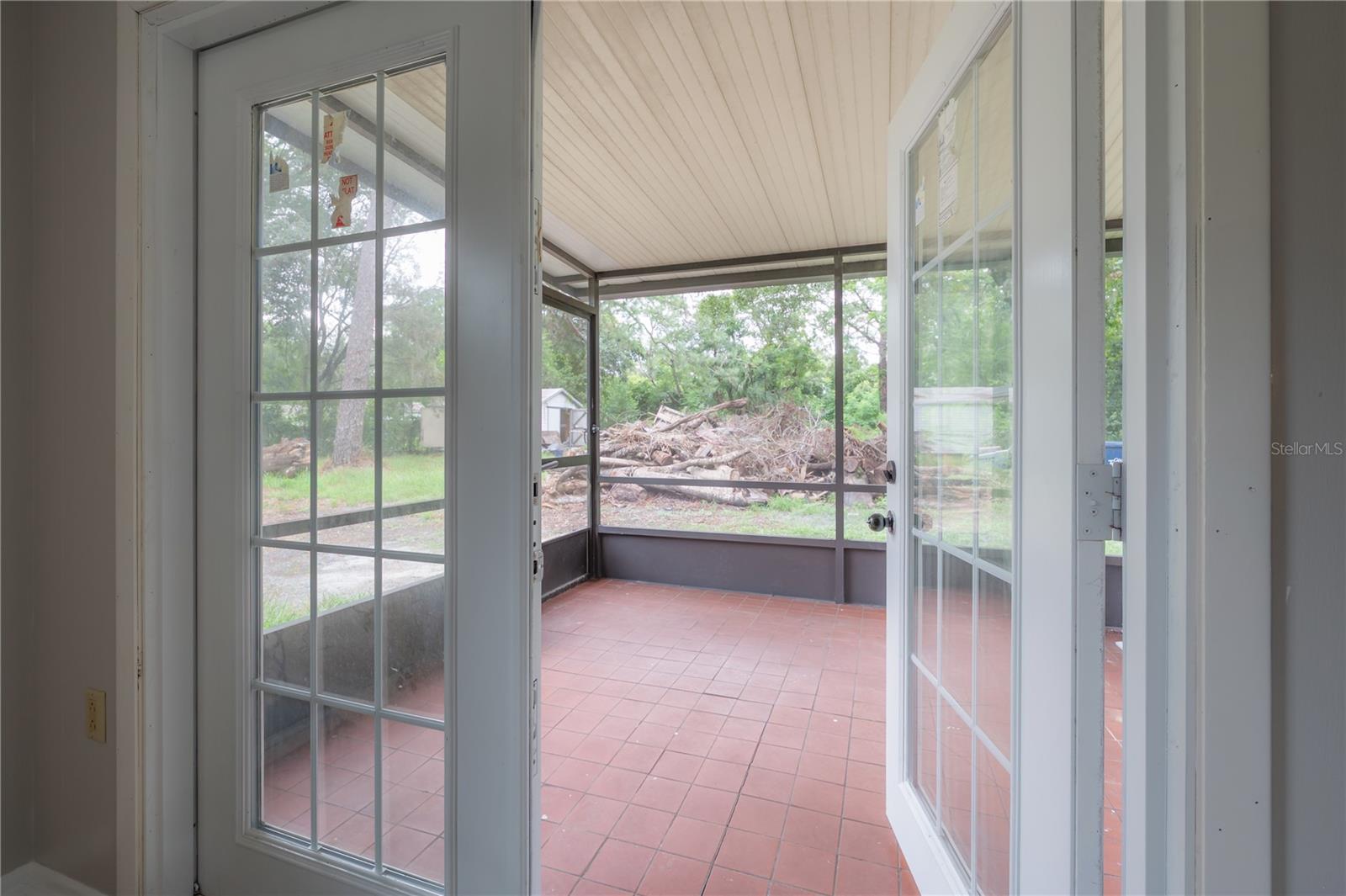 Image 16 of 29 For 10411 Woodmere Road