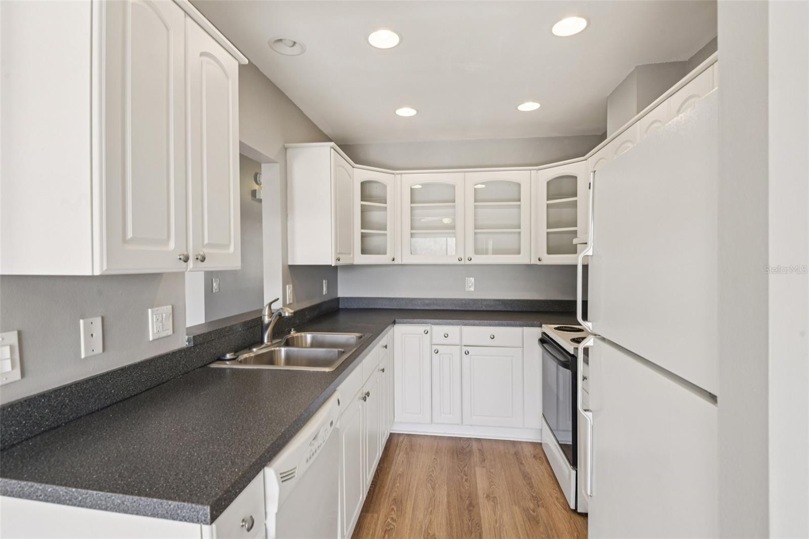 Image 13 of 67 For 2313 Grenoble Place