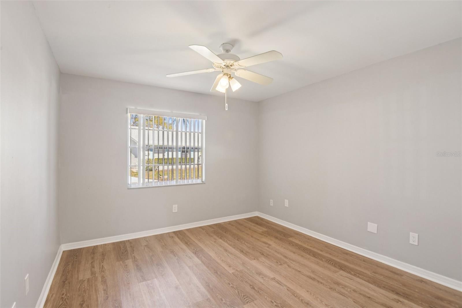 Image 22 of 67 For 2313 Grenoble Place