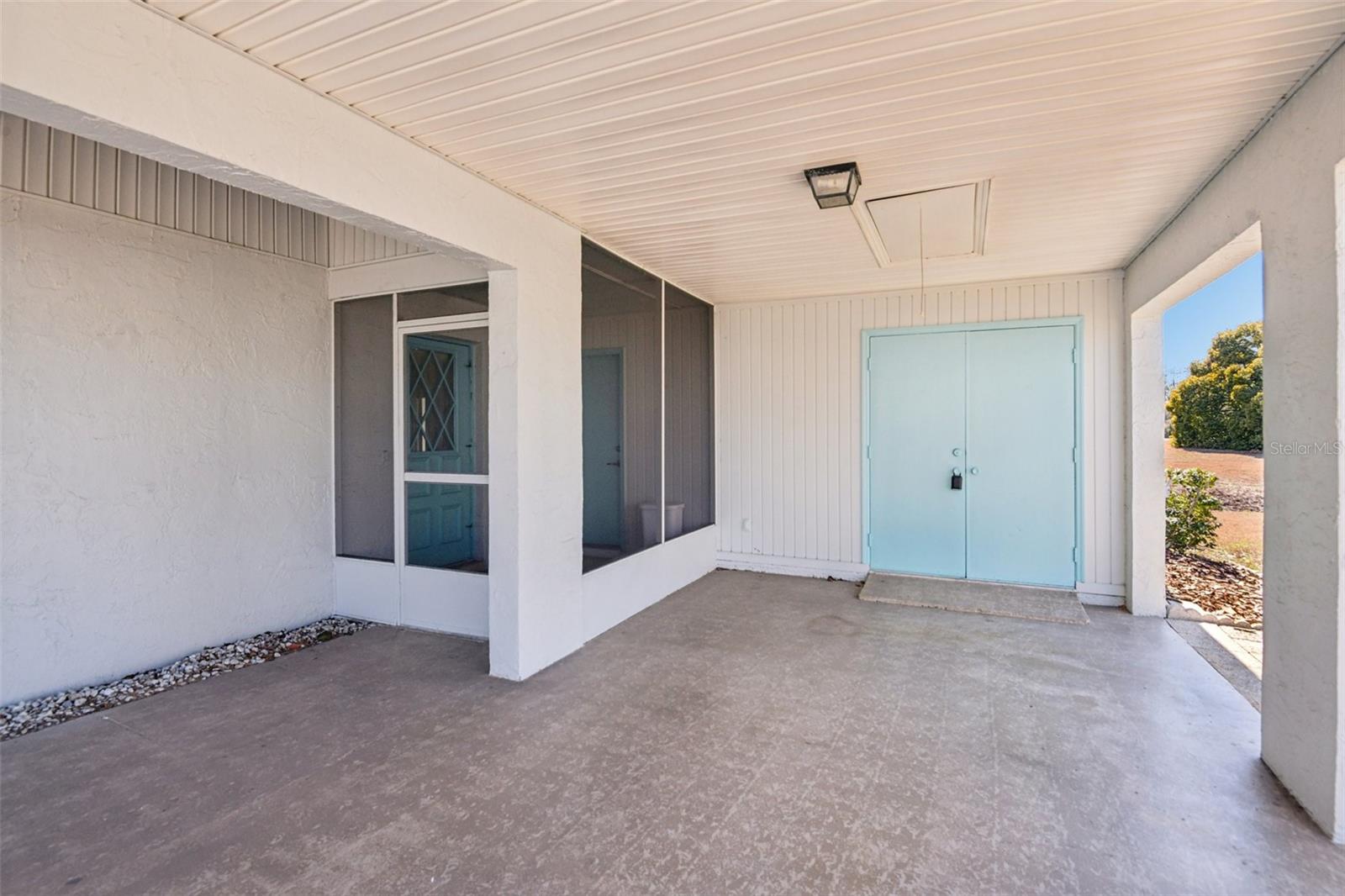 Image 4 of 67 For 2313 Grenoble Place