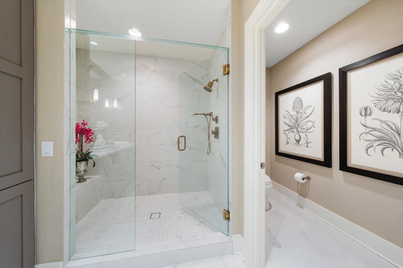 Image 29 of 100 For 85 Belleview Boulevard 405