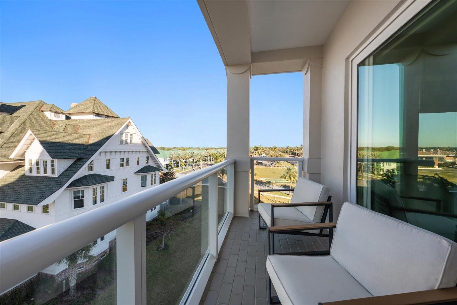 Image 38 of 100 For 85 Belleview Boulevard 405