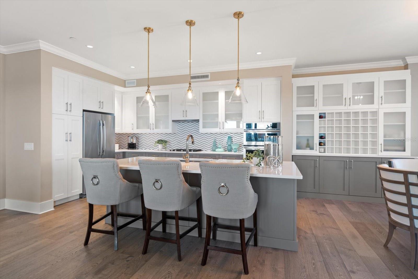 Image 5 of 100 For 85 Belleview Boulevard 405