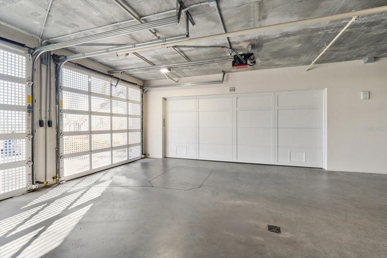 Image 68 of 100 For 85 Belleview Boulevard 405