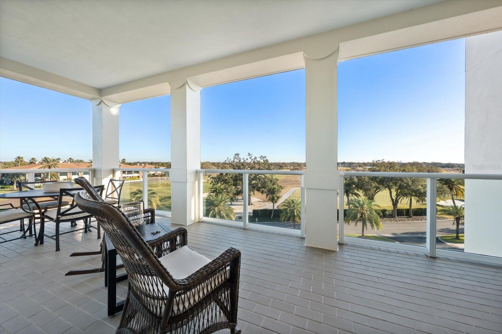 Image 7 of 100 For 85 Belleview Boulevard 405