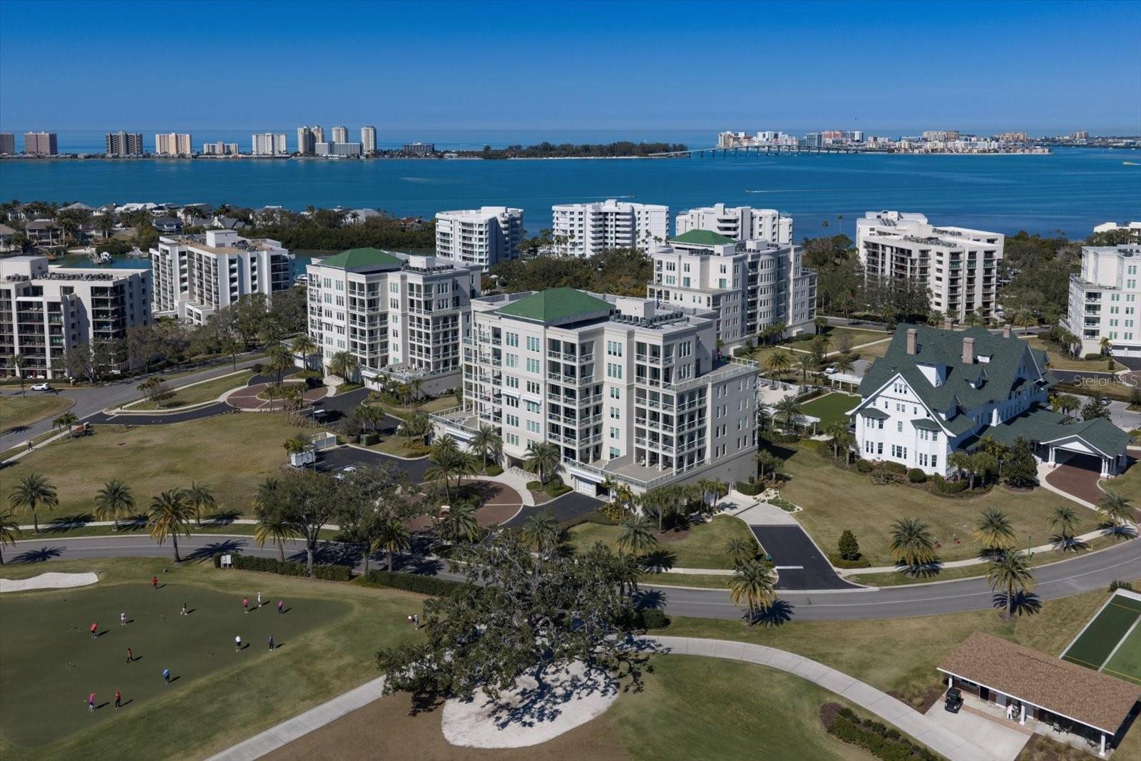 Image 79 of 100 For 85 Belleview Boulevard 405