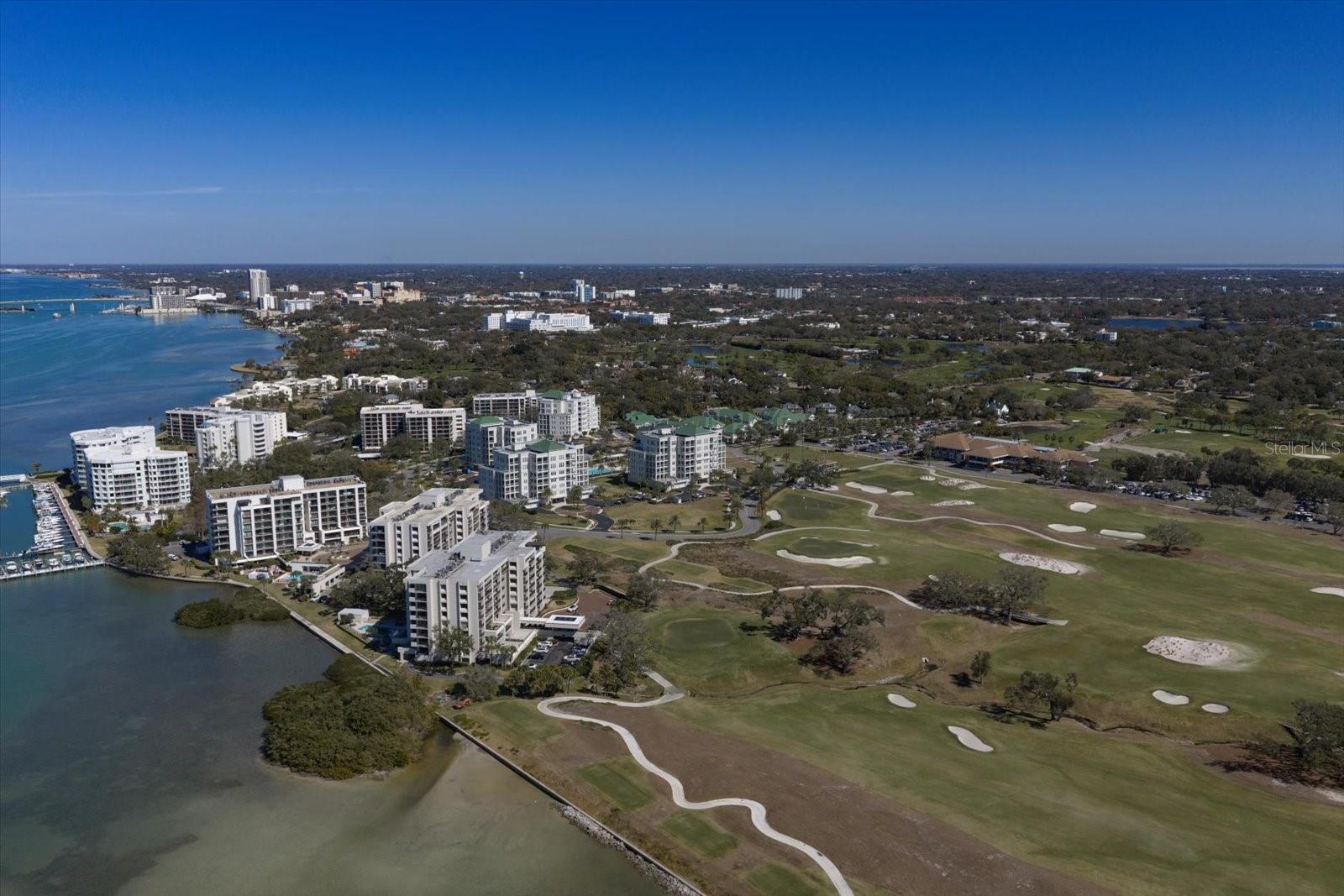 Image 90 of 100 For 85 Belleview Boulevard 405