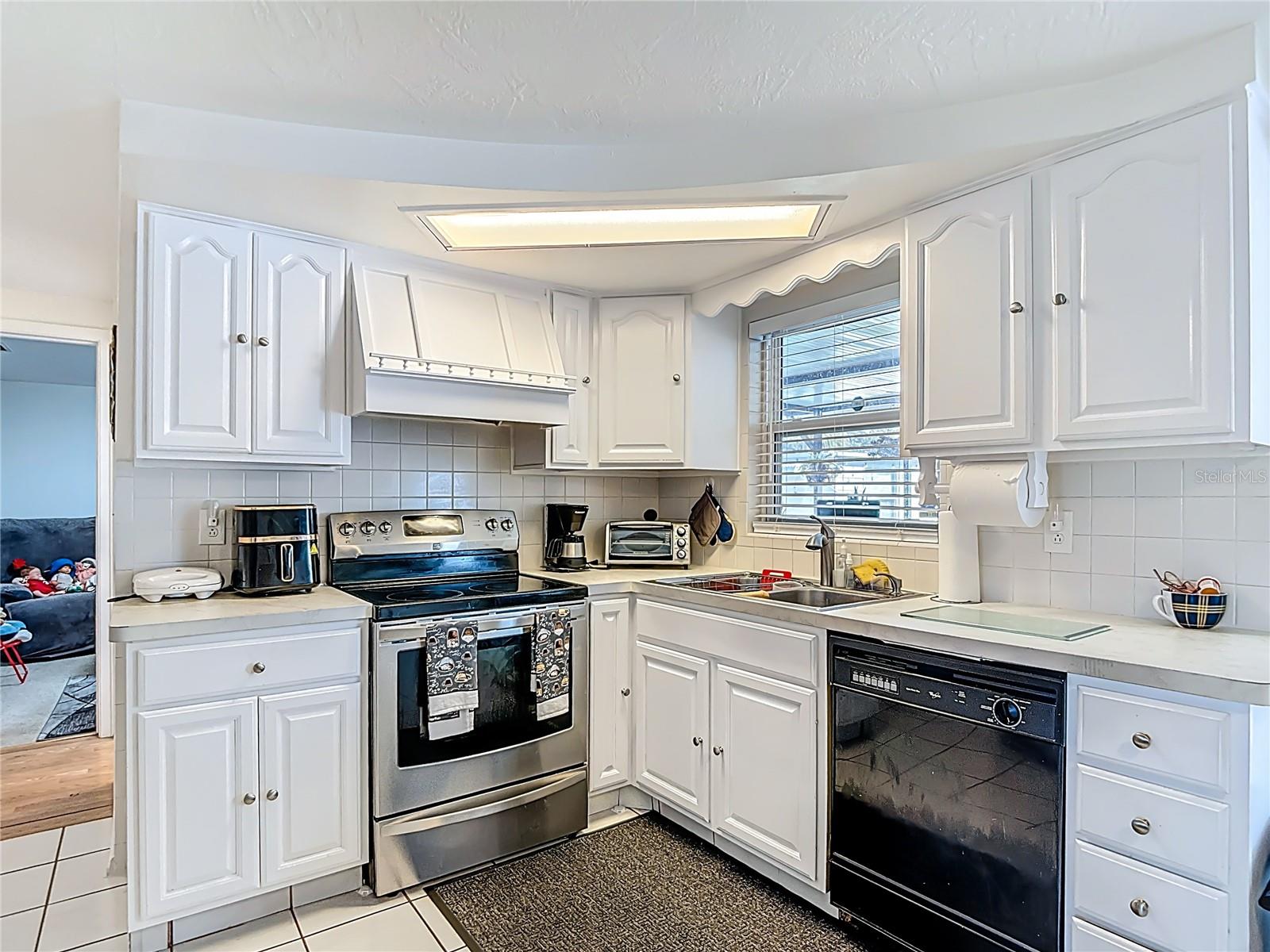 Image 13 of 56 For 4612 Flora Avenue